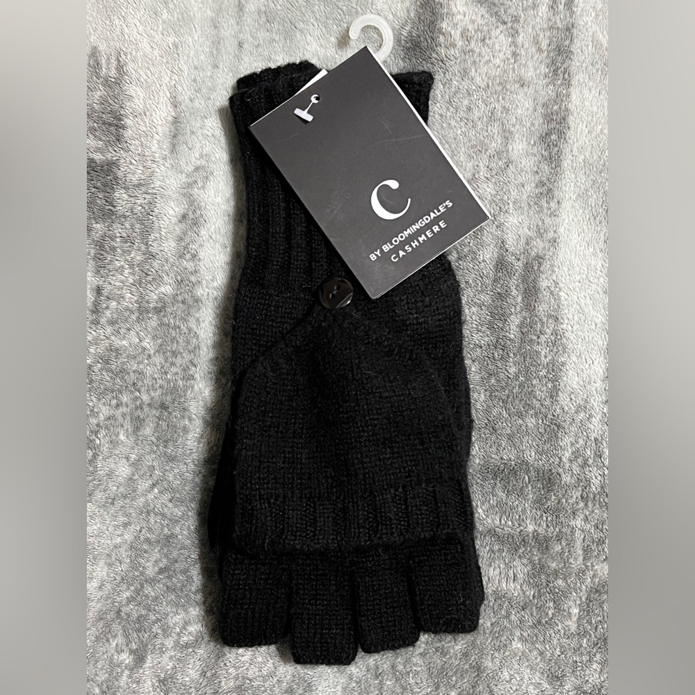 C by Bloomingdale’s Ribbed Pop-Top Cashmere Gloves